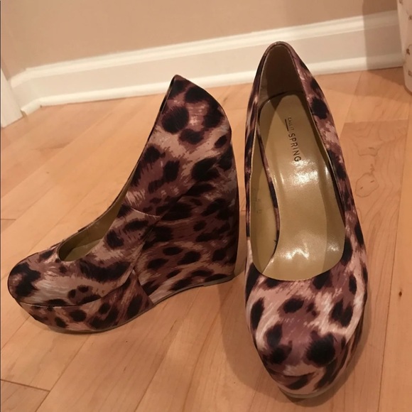 Cheetah Call it Spring Wedges - Picture 6 of 6